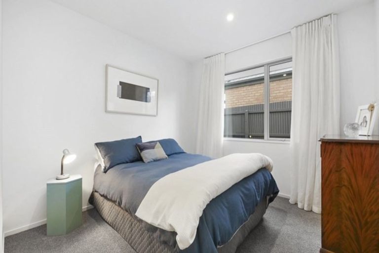 Photo of property in 14a Claxton Place, Saint Martins, Christchurch, 8022