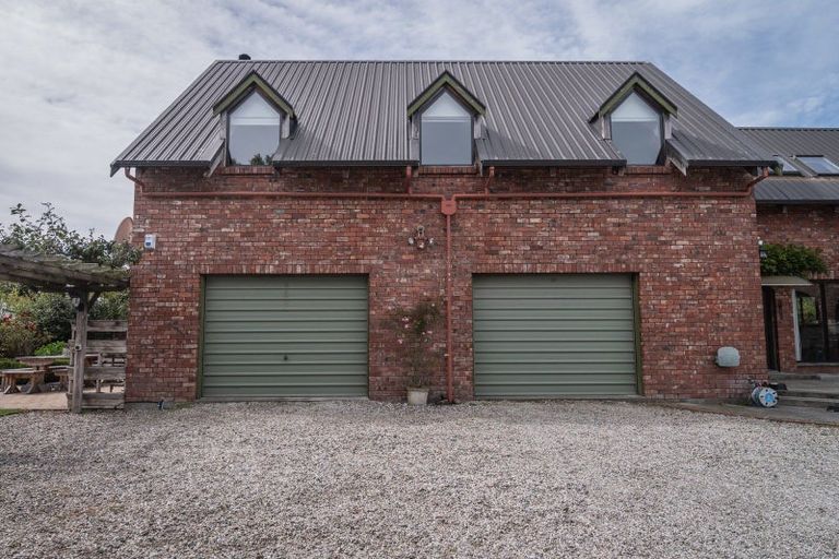 Photo of property in 20 Saint Leonards Road, Temuka, 7920