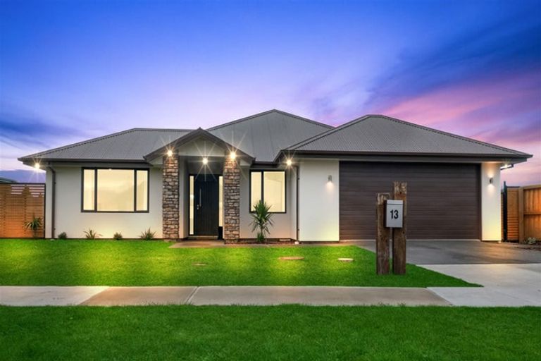 Photo of property in 13 Merino Crescent, Amberley, 7410