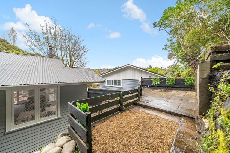 Photo of property in 5 John Street, Stokes Valley, Lower Hutt, 5019