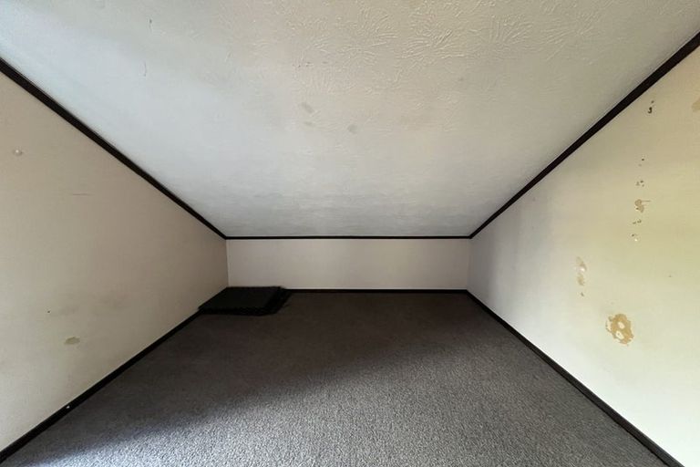 Photo of property in 26 Orinda Close, Botany Downs, Auckland, 2010