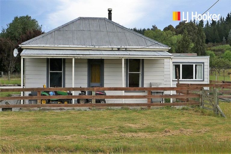 Photo of property in 42 Ritchie Road, Dunback, Palmerston, 9483