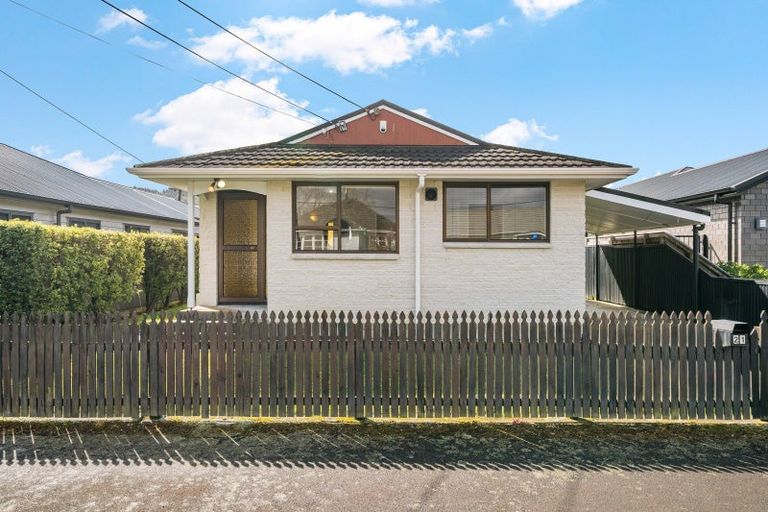 Photo of property in 21 Mcparland Street, Ebdentown, Upper Hutt, 5018