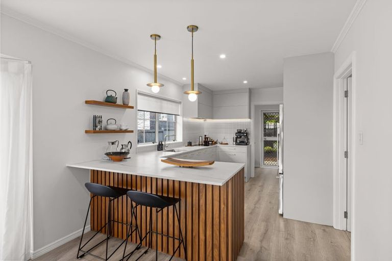 Photo of property in 1/19 Danbury Drive, Torbay, Auckland, 0630