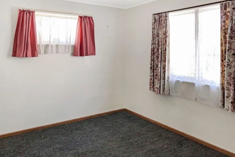 Photo of property in 16 Veronica Avenue, Marewa, Napier, 4110