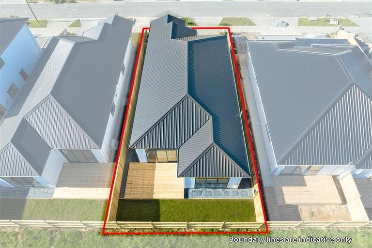 Photo of property in 18 Woven Place, Karaka, Papakura, 2113