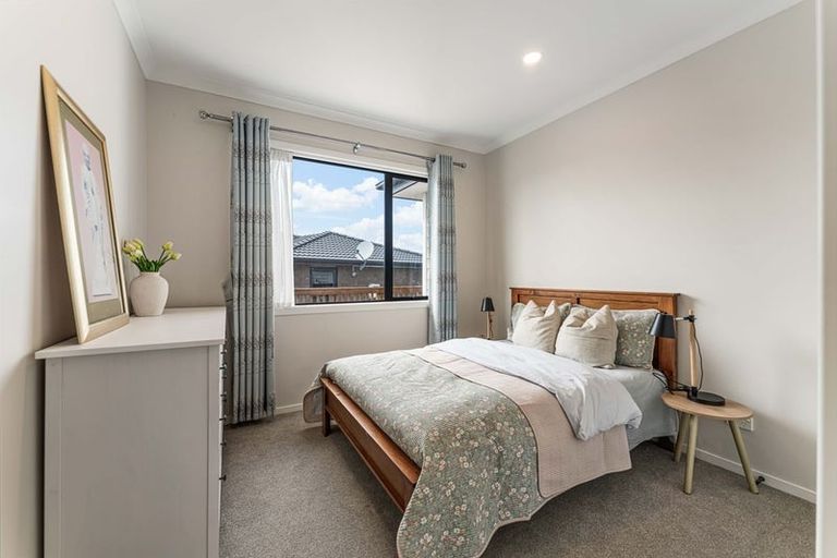 Photo of property in 12 Moyle Street, Pokeno, 2402