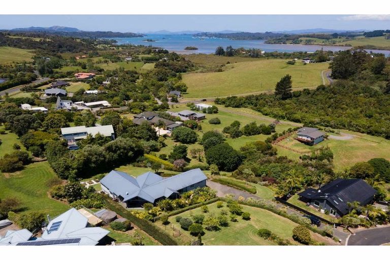 Photo of property in 19 Newton Watts Drive, Kerikeri, 0294