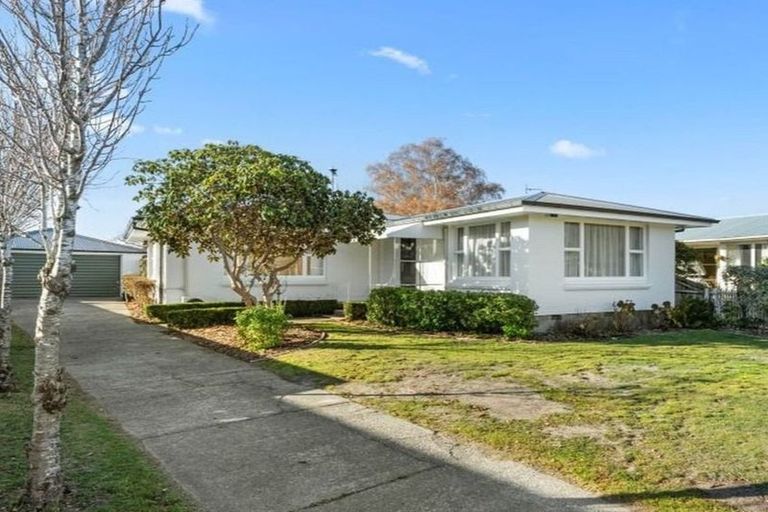 Photo of property in 126 Kendal Avenue, Burnside, Christchurch, 8053