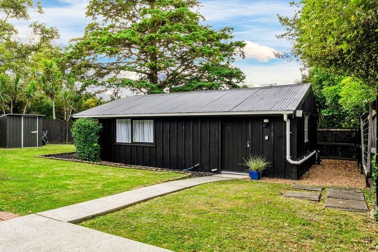 Photo of property in 279 Royal Road, Massey, Auckland, 0614