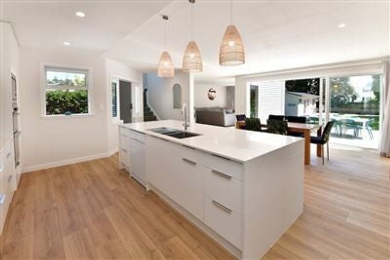 Photo of property in 20 Glamis Avenue, Manly, Whangaparaoa, 0930