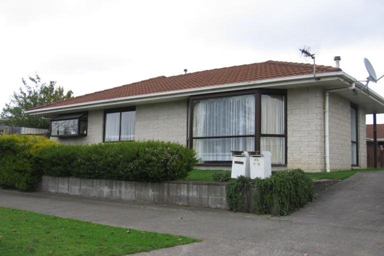 Photo of property in 4a Karamea Crescent, Kelvin Grove, Palmerston North, 4414