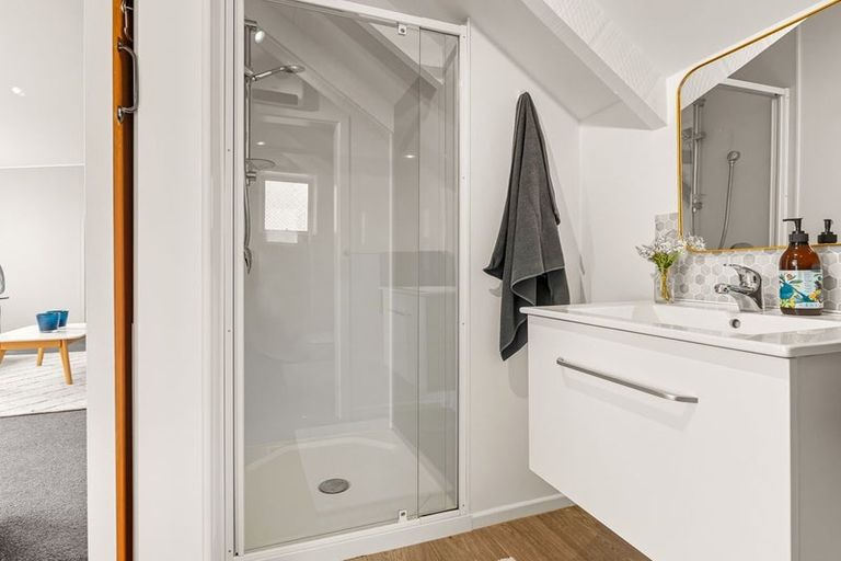 Photo of property in 29 Glen Road, Mornington, Dunedin, 9011