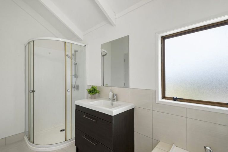 Photo of property in 2/55 Monarch Avenue, Hillcrest, Auckland, 0627
