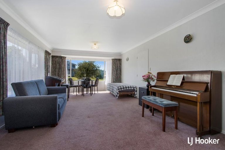 Photo of property in 87 Beach Road, Waihi Beach, 3611