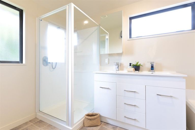 Photo of property in 1b Trist Place, Edgeware, Christchurch, 8013