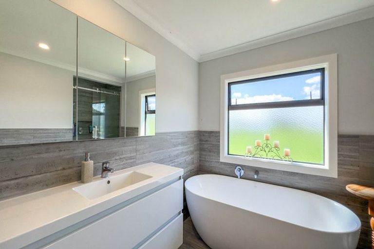 Photo of property in 37 State Highway 27, Tirau, 3410