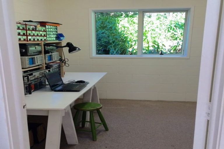 Photo of property in 13 Rossmore Terrace, Murrays Bay, Auckland, 0630