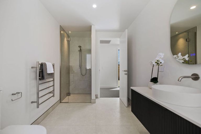 Photo of property in 44 Forage Road, Jacks Point, 9371