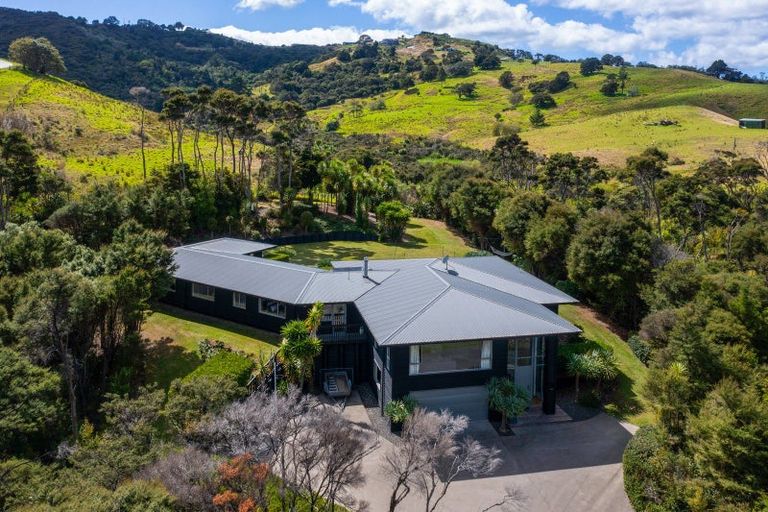 Photo of property in 875 Hibiscus Coast Highway, Waiwera, Orewa, 0994