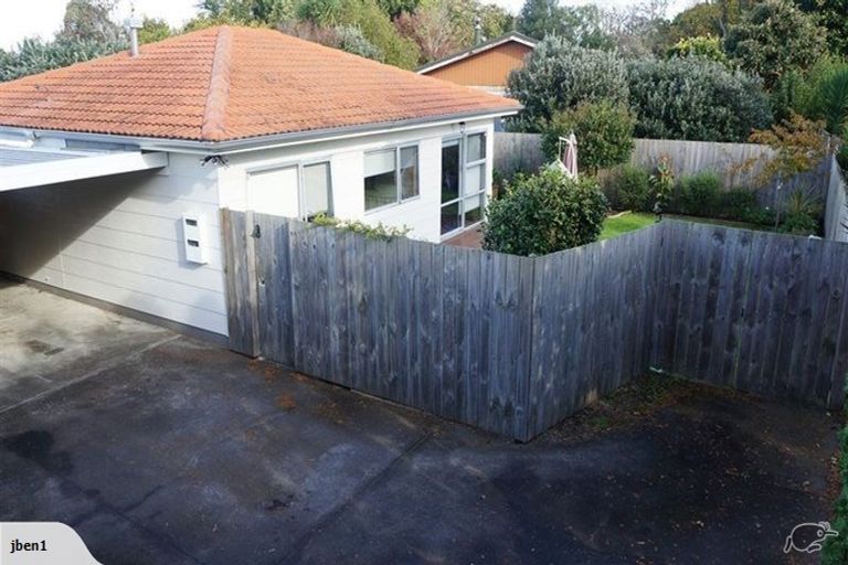 Photo of property in 2/21 Harper Street, Papakura, 2110