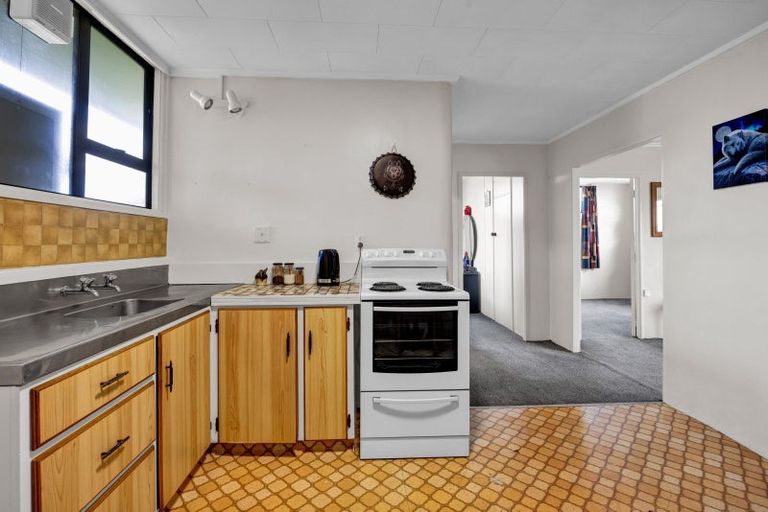 Photo of property in 17 Rimu Street, Hawera, 4610