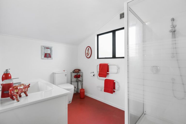 Photo of property in 78b Litten Road, Cockle Bay, Auckland, 2014