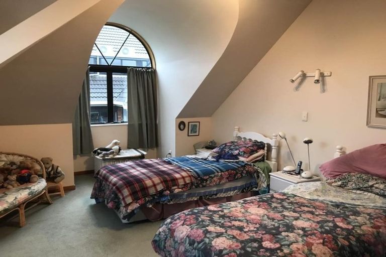 Photo of property in 3/2 Dallinghoe Crescent, Milford, Auckland, 0620