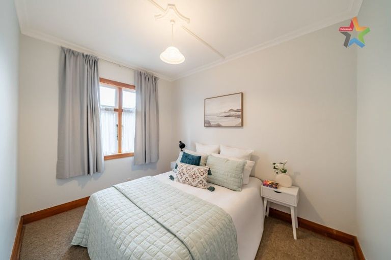 Photo of property in 21 Central Terrace, Alicetown, Lower Hutt, 5010