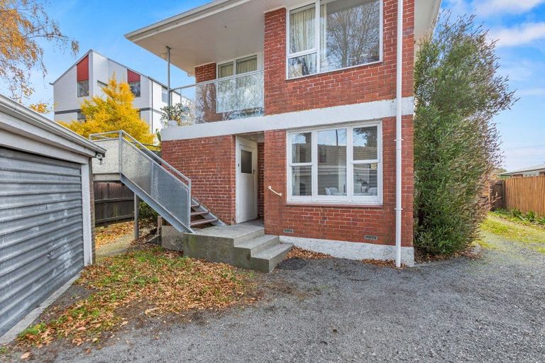 Photo of property in 2/19 Newbridge Place, Ilam, Christchurch, 8041