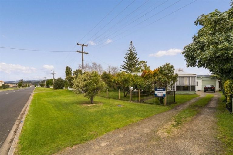 Photo of property in 20 Cook Drive, Whitianga, 3510