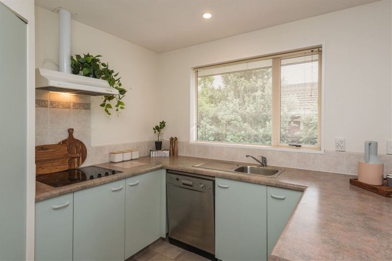 Photo of property in 80 Ottawa Road, Wainoni, Christchurch, 8061