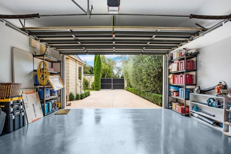 Photo of property in 30 Centaurus Road, Cashmere, Christchurch, 8022