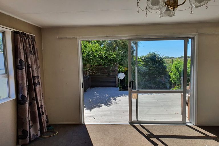 Photo of property in 15 Meadowbrook Drive, Cloverlea, Palmerston North, 4412