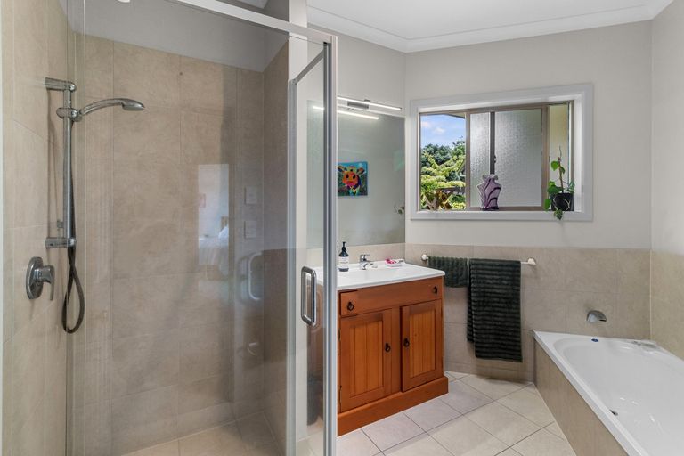 Photo of property in 244a Lindemann Road, Tahawai, Katikati, 3170