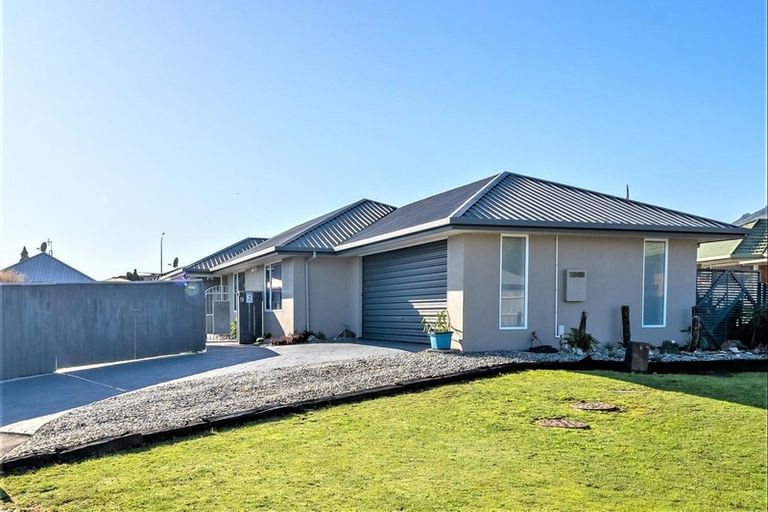 Photo of property in 9 Vining Crescent, Stoke, Nelson, 7011