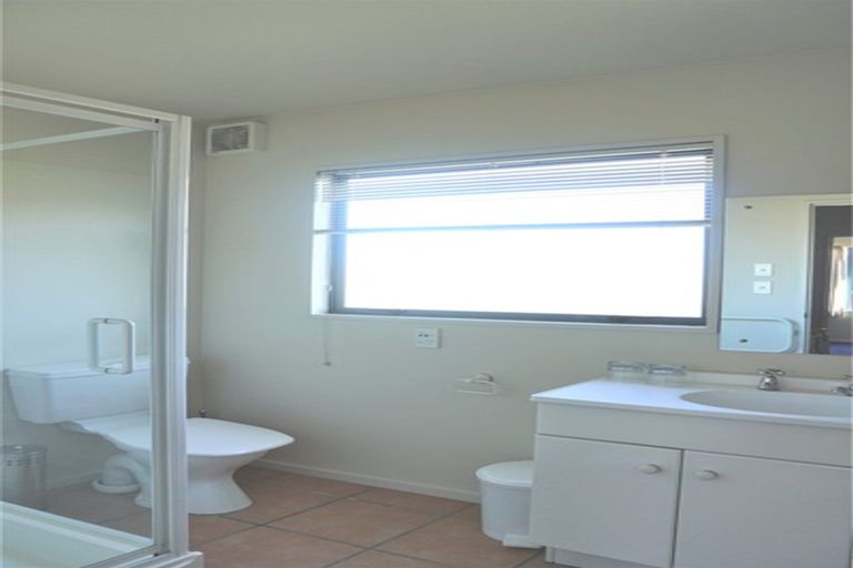 Photo of property in 2/270 Armagh Street, Christchurch Central, Christchurch, 8011