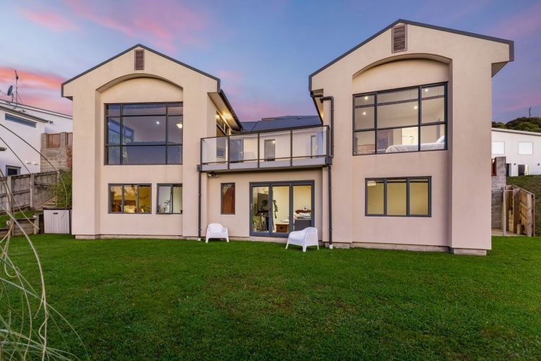 Photo of property in 26 Port Lane, Whitby, Porirua, 5024