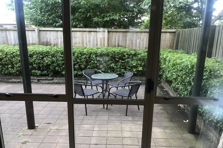 Photo of property in 2/39 Derby Street, St Albans, Christchurch, 8014