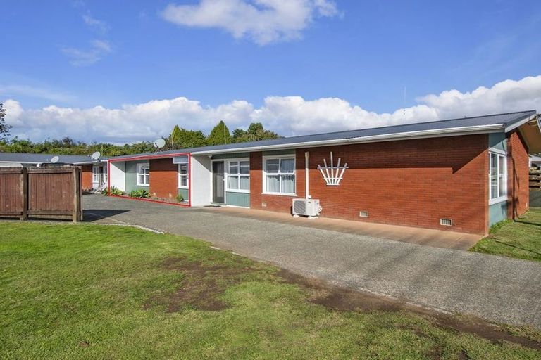 Photo of property in 3/37 Western Hills Drive, Kensington, Whangarei, 0112