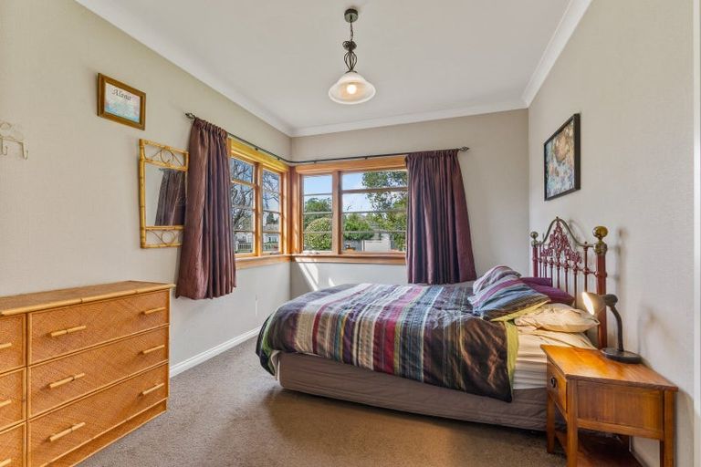 Photo of property in 79 Pahiatua Street, Hokowhitu, Palmerston North, 4410