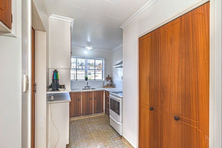 Photo of property in 102a Winchester Street, Levin, 5510