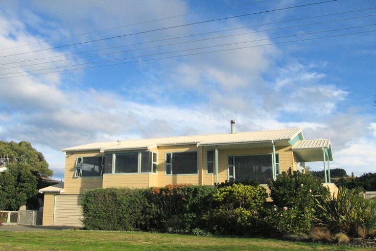 Photo of property in 9 Le Quesne Road, Bay View, Napier, 4104