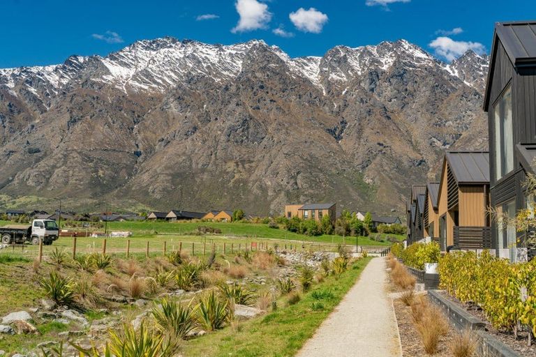 Photo of property in 4 Chapman Drive, Jacks Point, 9371