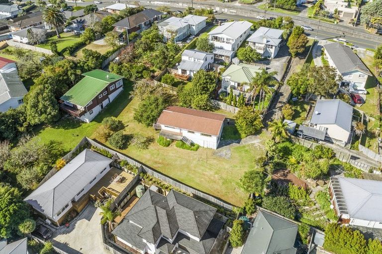 Photo of property in 68 Archers Road, Glenfield, Auckland, 0629