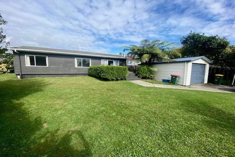 Photo of property in 9 Wicklow Place, Bell Block, New Plymouth, 4312