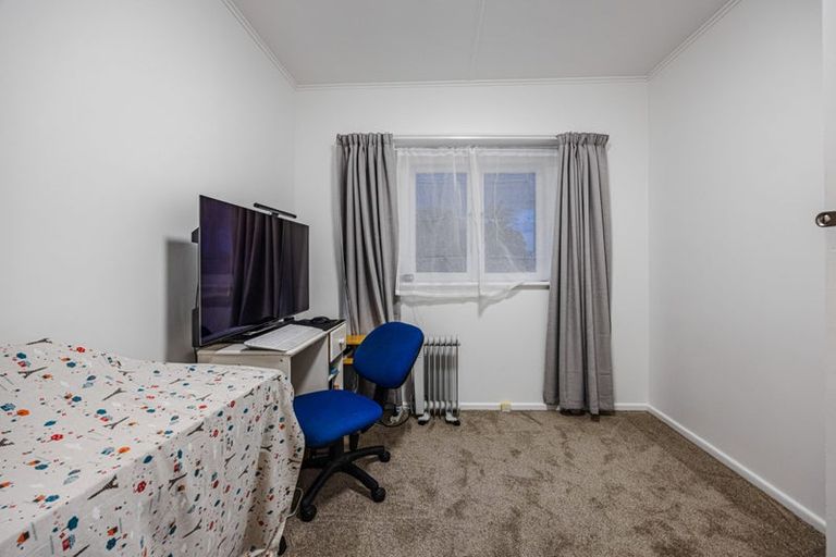 Photo of property in 1/5 Akehurst Avenue, New Lynn, Auckland, 0600