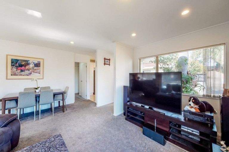 Photo of property in 3/692 Whangaparaoa Road, Stanmore Bay, Whangaparaoa, 0932