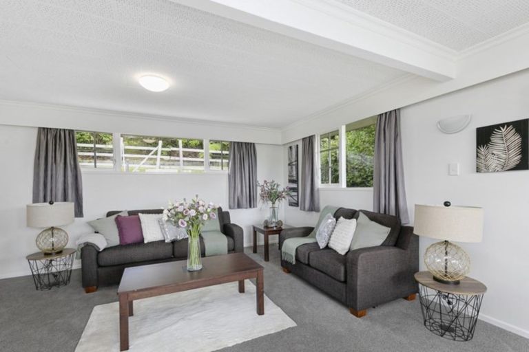 Photo of property in 25 Oriel Avenue, Tawa, Wellington, 5028