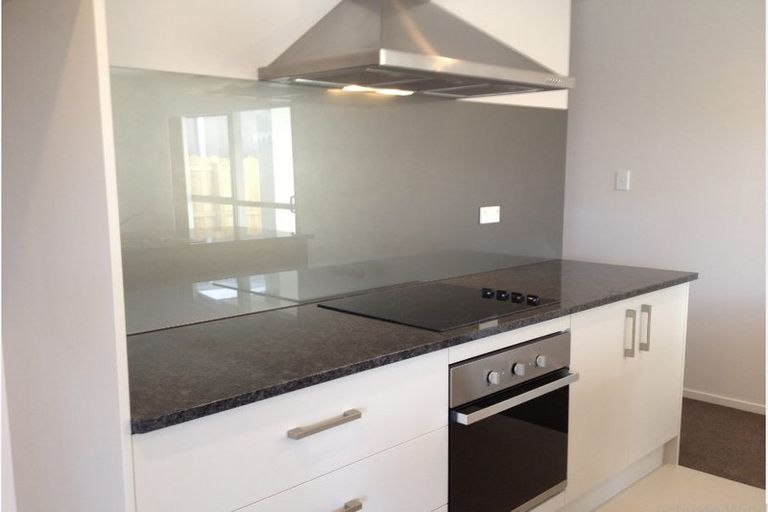 Photo of property in 54 Popokatea Drive, Takanini, 2112